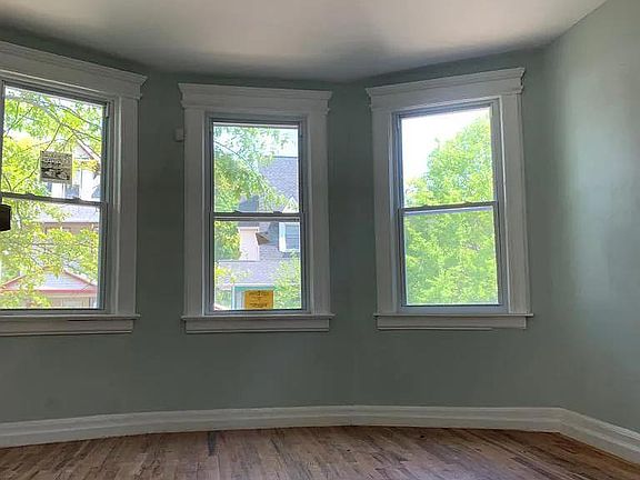 3rd image of 15 New St #1-A