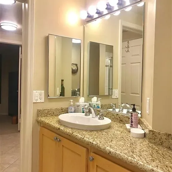 2400 5th Ave #226 — Photo 11