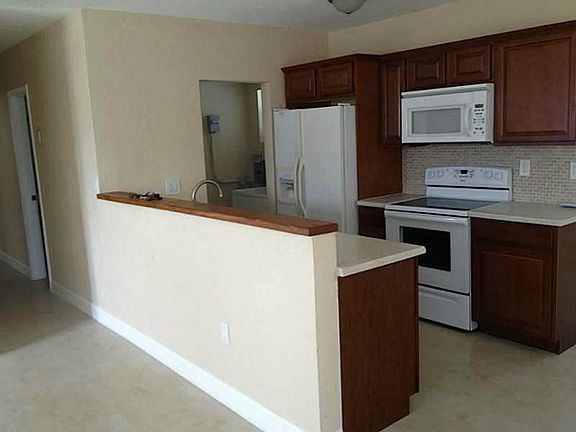 4th image of 1250 NE 213th Ter