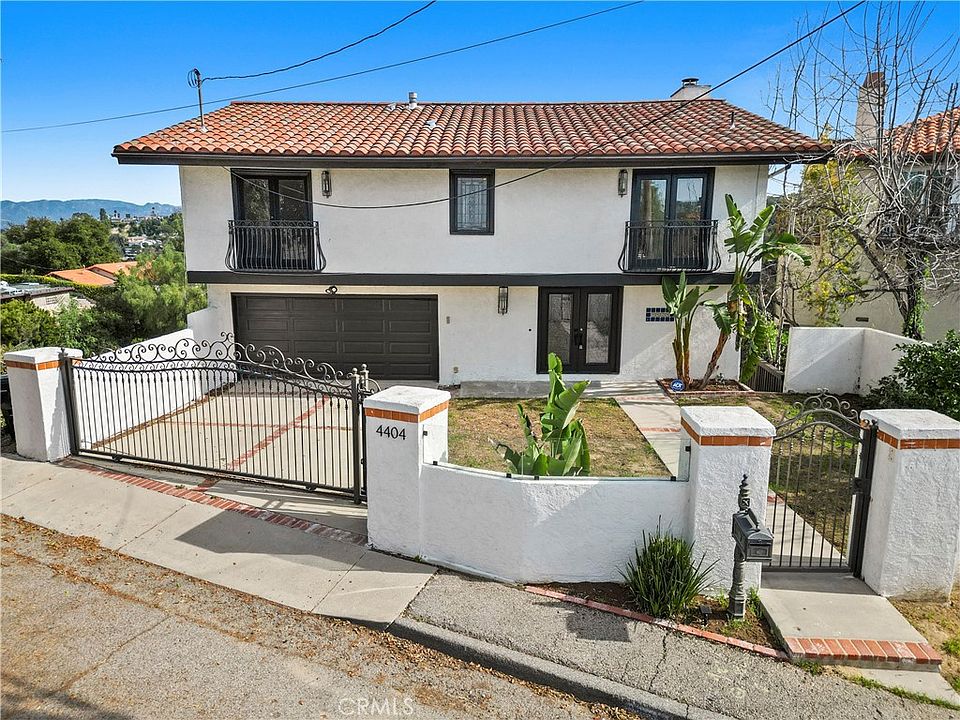 1st image of 4404 San Blas Ave