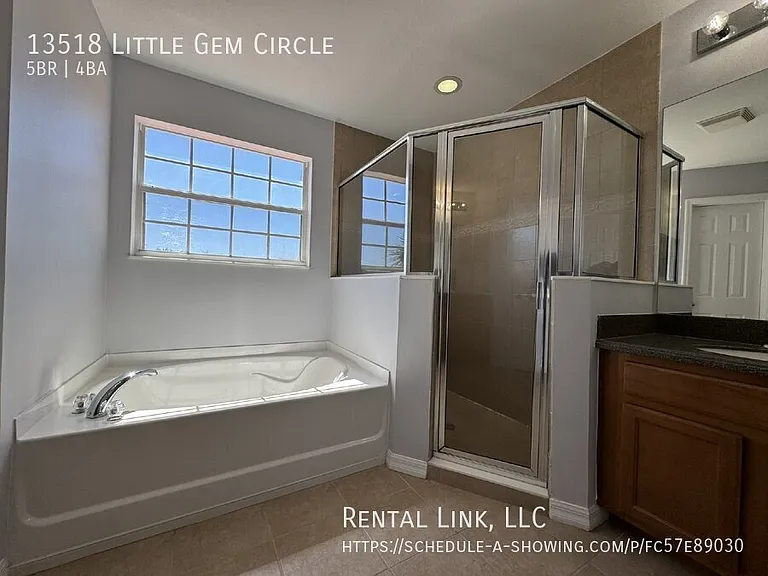 13518 Little Gem Cir — Photo 32
