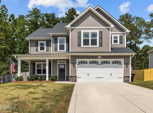 575 Foothills St, Aberdeen, NC 28315