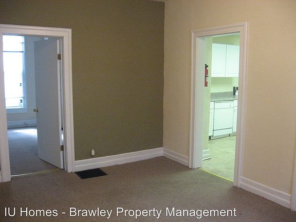5th image of 415 E 10th St #2852218