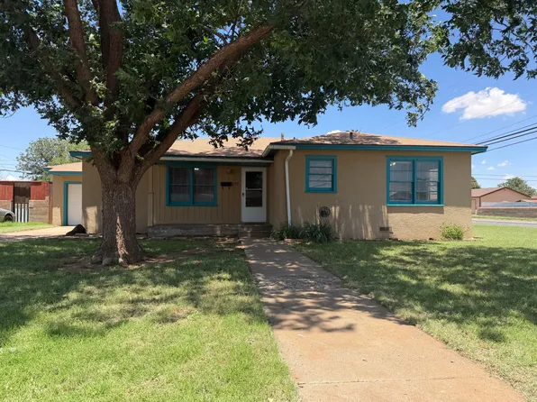 711 E Oak St, Brownfield, TX 79316