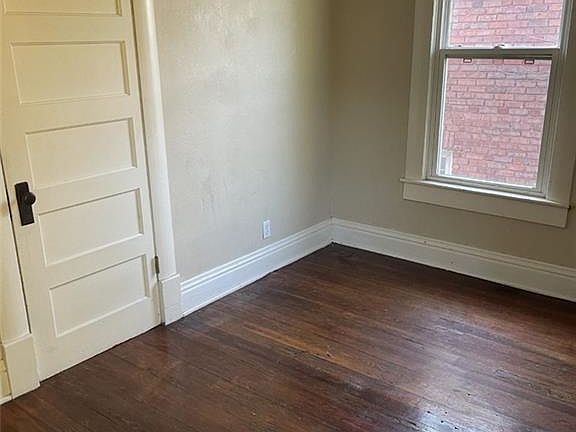3rd image of 426 N 16th St