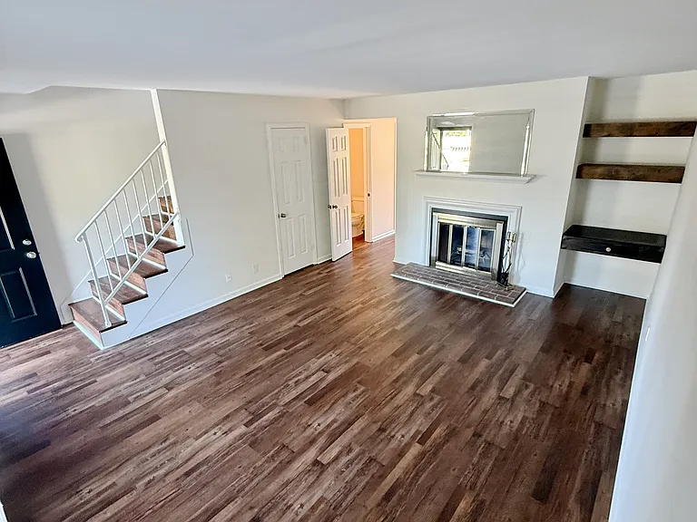 5710 Brentwood Trce — Photo 5