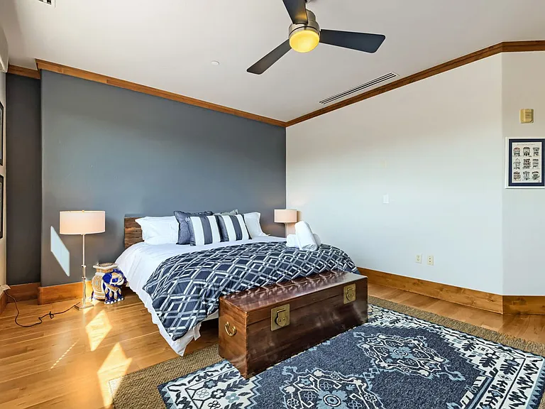 1301 Canyon Blvd #208 — Photo 3