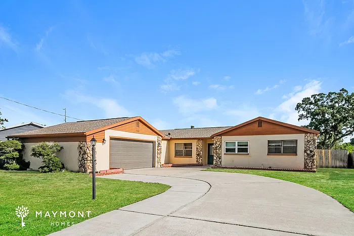 3 bed, 2.0 bath, 1519 sqft, $1,895 — Photo 1