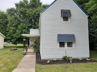 22 N Superior St, Orestes, IN 46001