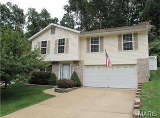 5284 Darkmoor Ln, Imperial, MO 63052