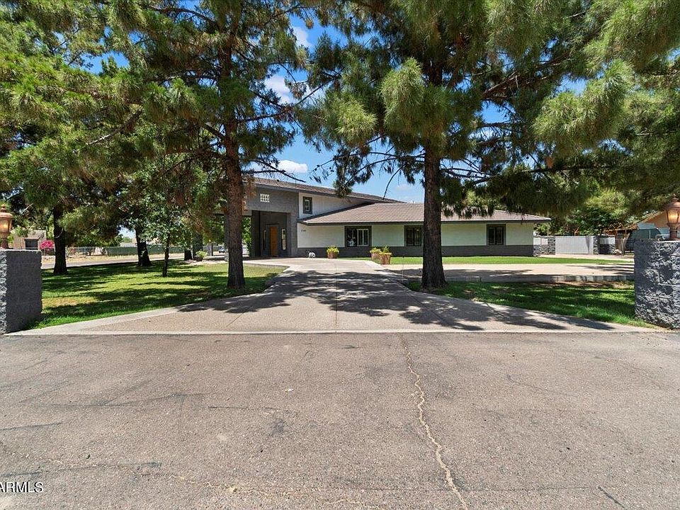 1st image of 7740 W ORANGEWOOD Avenue