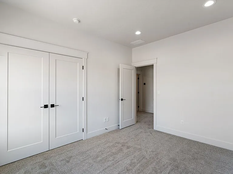 2510 W Iron Coop St #1 — Photo 49