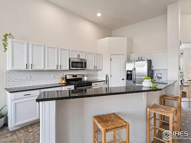 2503 Sunbury Ln — Photo 11