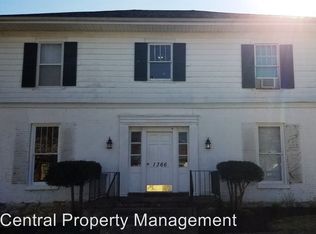1366 College St APT A, Bowling Green, KY 42101
