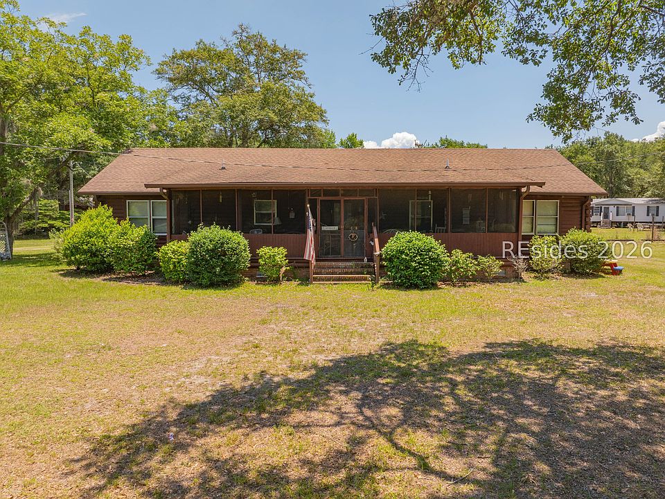 1st image of 3958 Pineland Rd