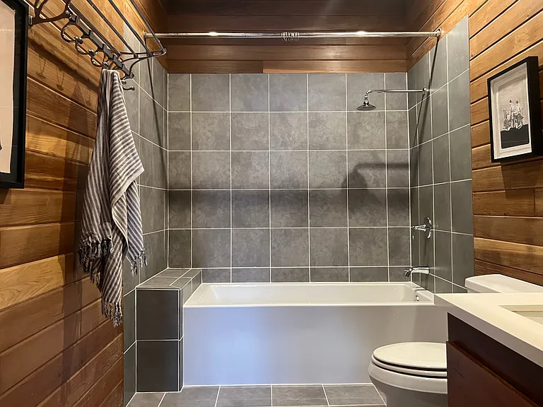 500 Molino St #313 — Photo 5