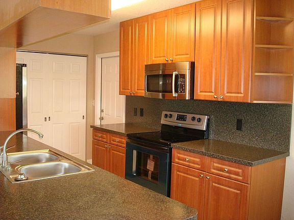 New Kitchen Cabinets