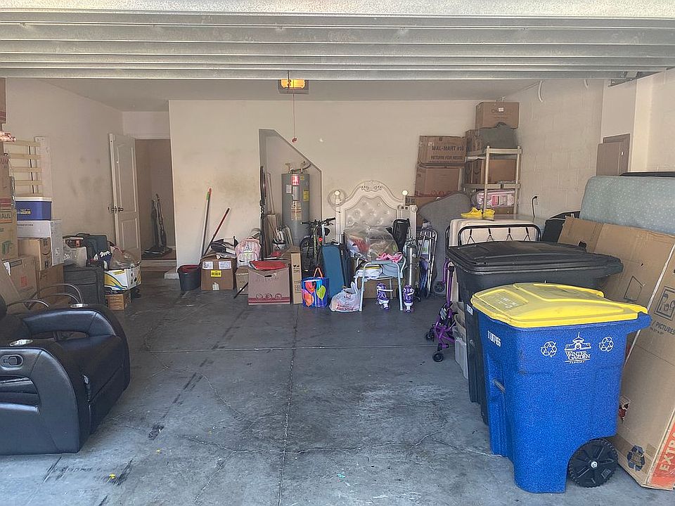 2nd image of 1374 Priory Cir