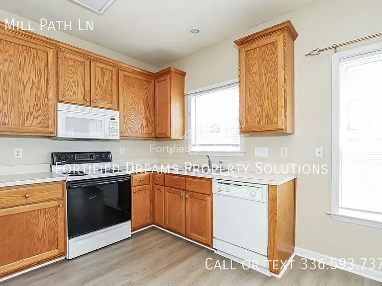 8 Mill Path Ln — Photo 5