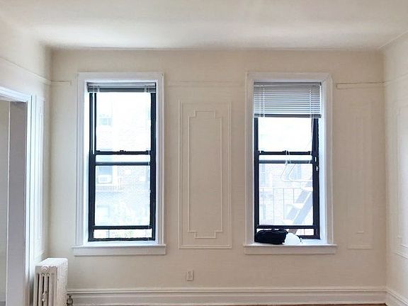 4th image of 4330 46th St APT 5S