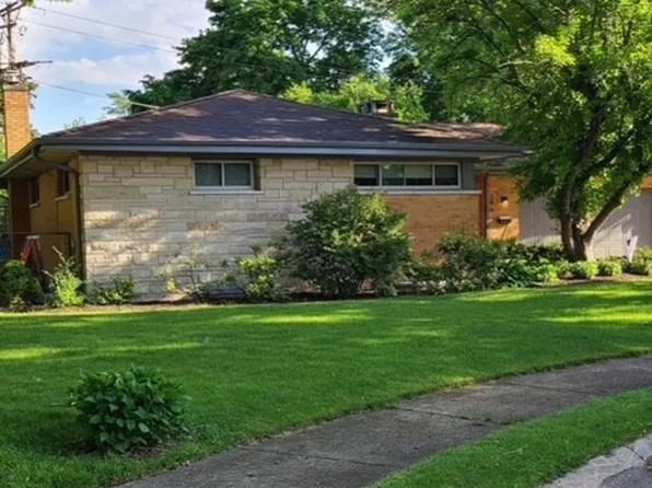 296 S Boyd Ave, Elmhurst, IL 60126