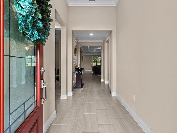 3rd image of 307 Brybar Dr
