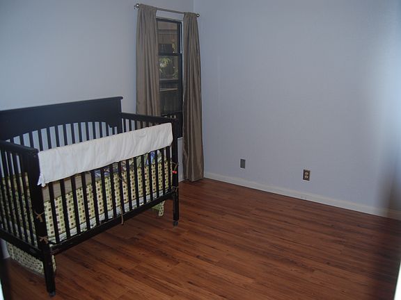 3rd image of 4494 Mentone St Unit 8
