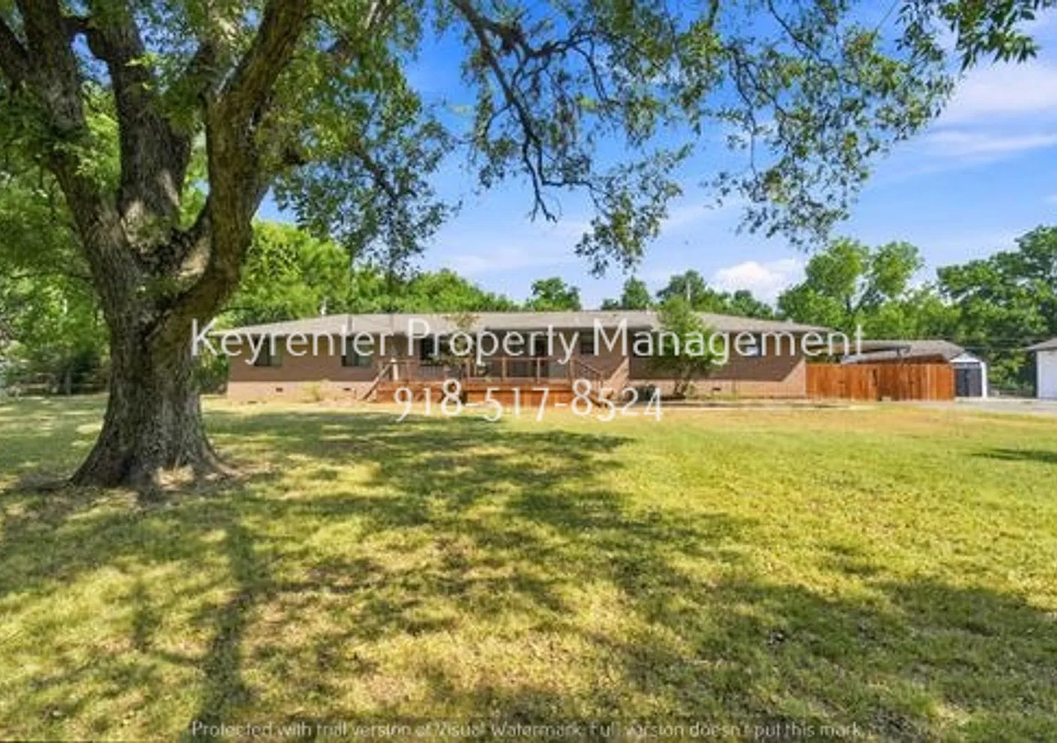 One Of A Kind Bixby Rental With Sprawling Yard! Move In Ready! — Photo 2