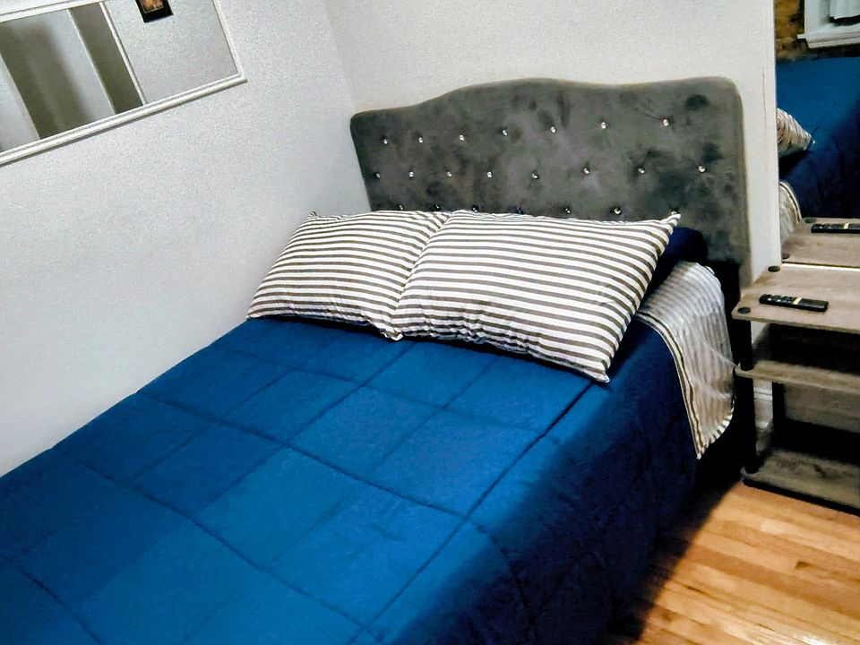 2nd image of 537 W 49th St #4