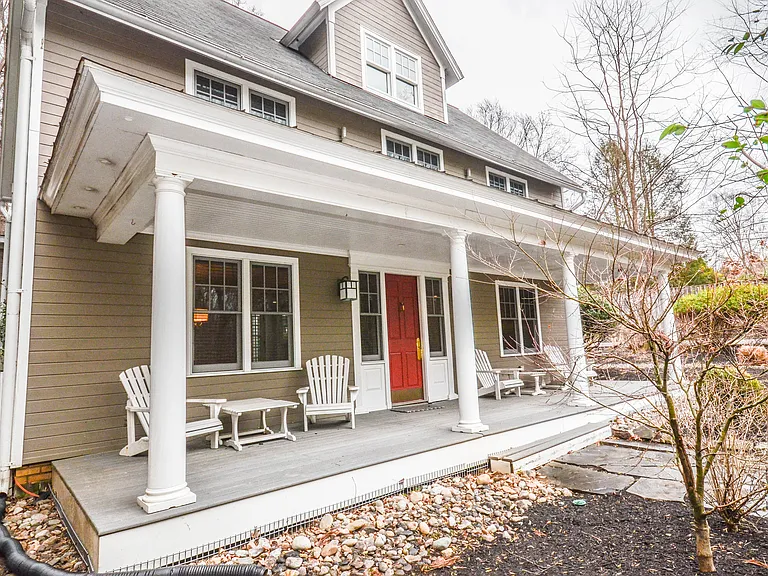 9108 Weant Dr — Photo 46