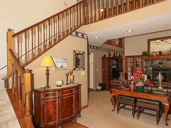 5th image of 3837 Deerfield Ln