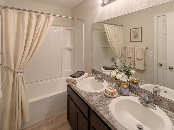 5th image of 5582 LONGSPUR Court