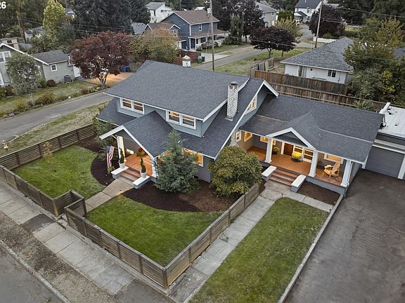 2nd image of 3249 3rd St