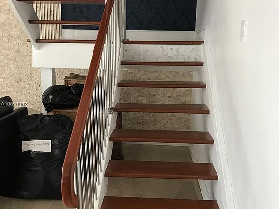 3rd image of 10238 NW 51st Ter