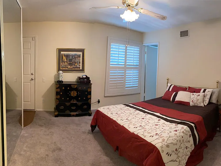 22508 Haynes St — Photo 13