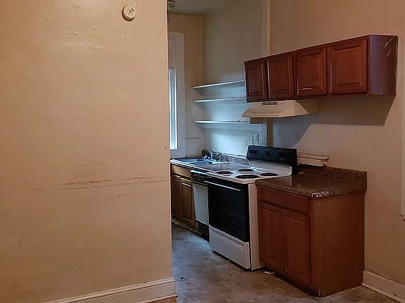 5th image of 106 Walkover St