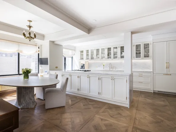 47 East 87th Street 7A image 1 of 21