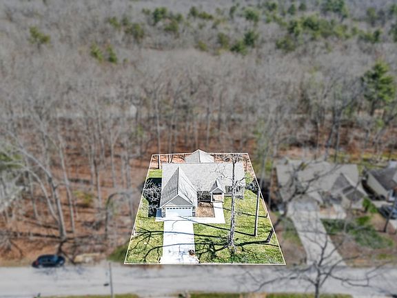 2nd image of 105 Peebles Rd