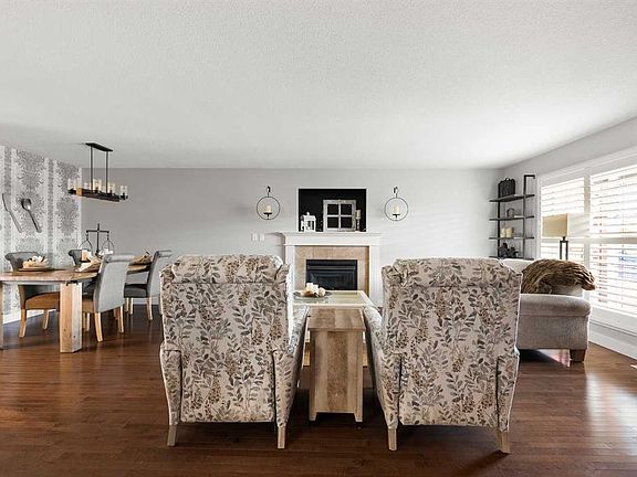 5th image of 265 SW Walnut Cres