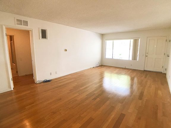 3rd image of 1339 Federal Ave APT 2