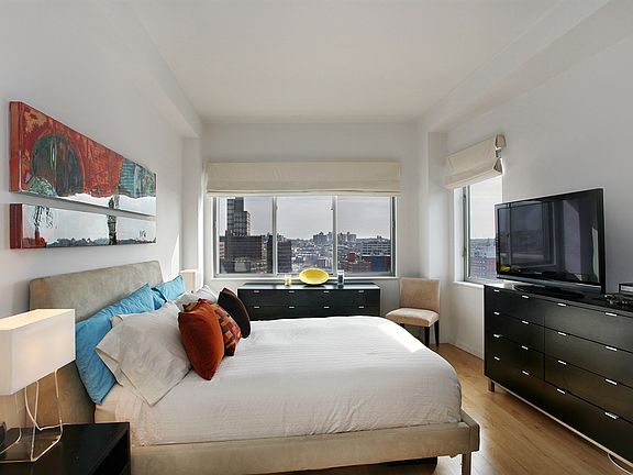 4th image of 383 Carlton Ave APT 11W