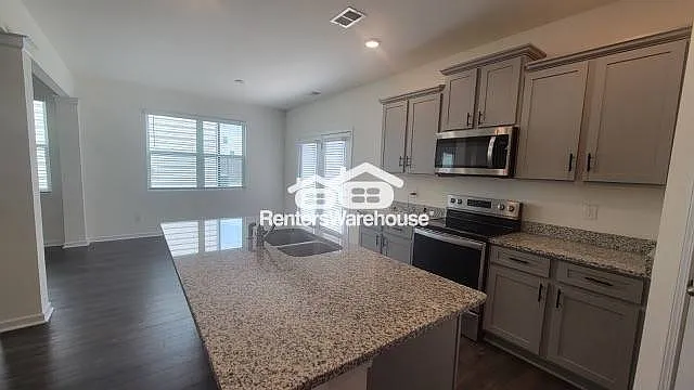 11899 Conrad Cir — Photo 8