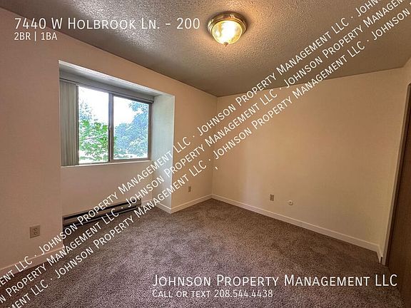 4th image of 7440 W Holbrook Ln #200