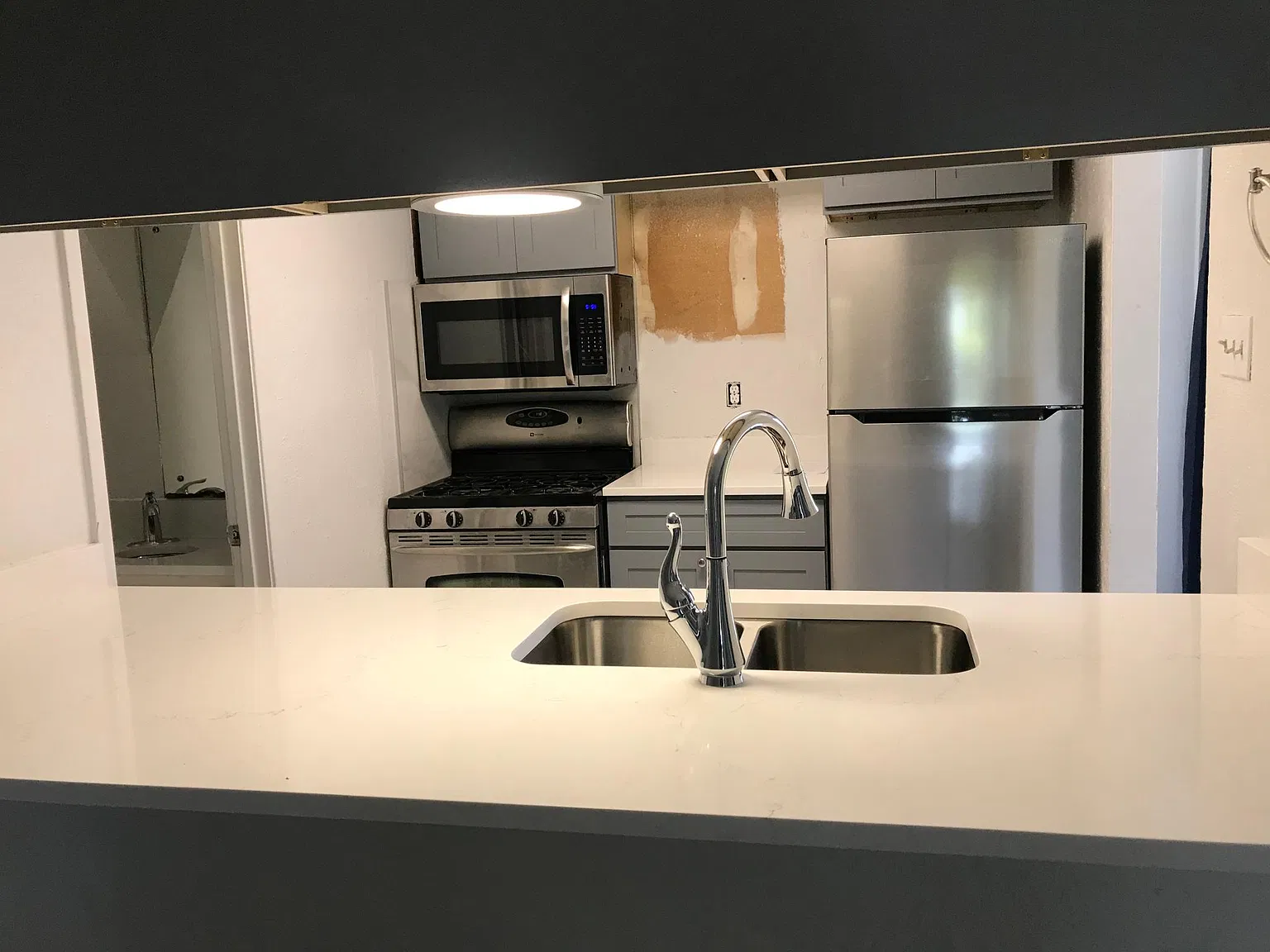 2 bed, 1.5 bath, 1000 sqft, $1,600 — Photo 4
