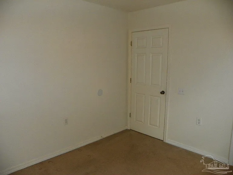 215 Wildflower Ln — Photo 11