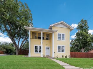 2201 E Crockett St, San Antonio, TX 78202