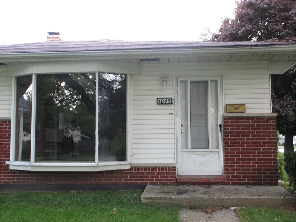 1st image of 1045 Berkshire St