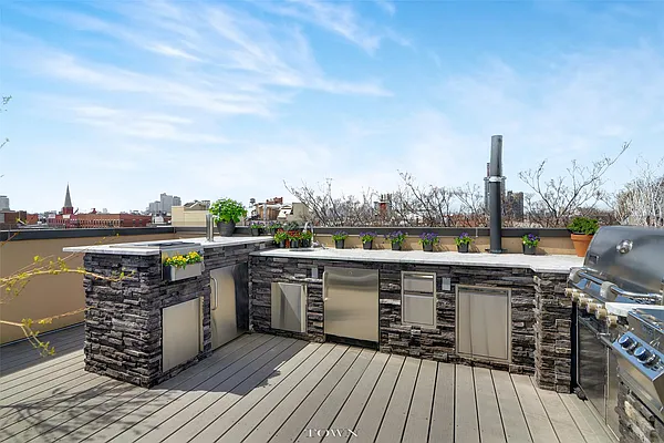 Sold by Town Residential | media 11