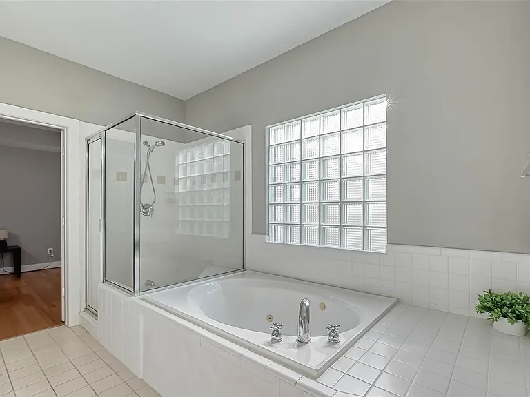 9701 Marlive Ln — Photo 21