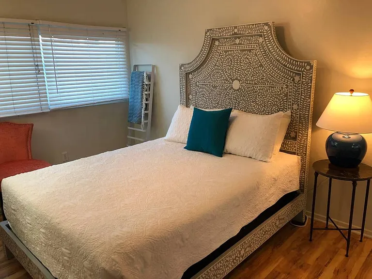 2055 Albatross St — Photo 37